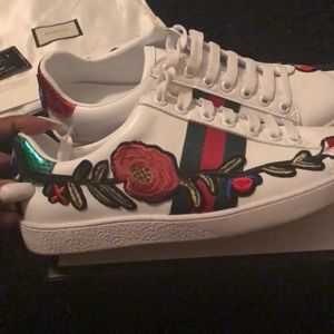 Nice pair of sneakers. Worn 1x